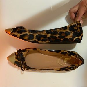 NWOT Vince Camuto Leopard Print Chelsie Flats